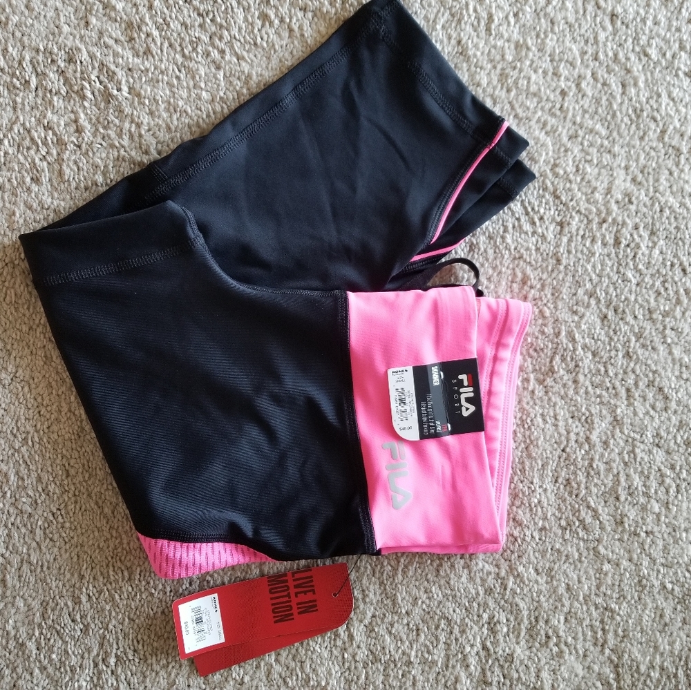 FILA CAPRIS - NWT